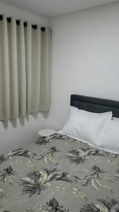 Apto Novo, Completo E Super Bem Localizado Apartamento *
